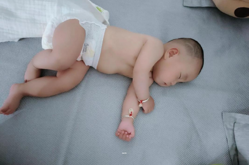 黔东宝宝大便干拉不出来
